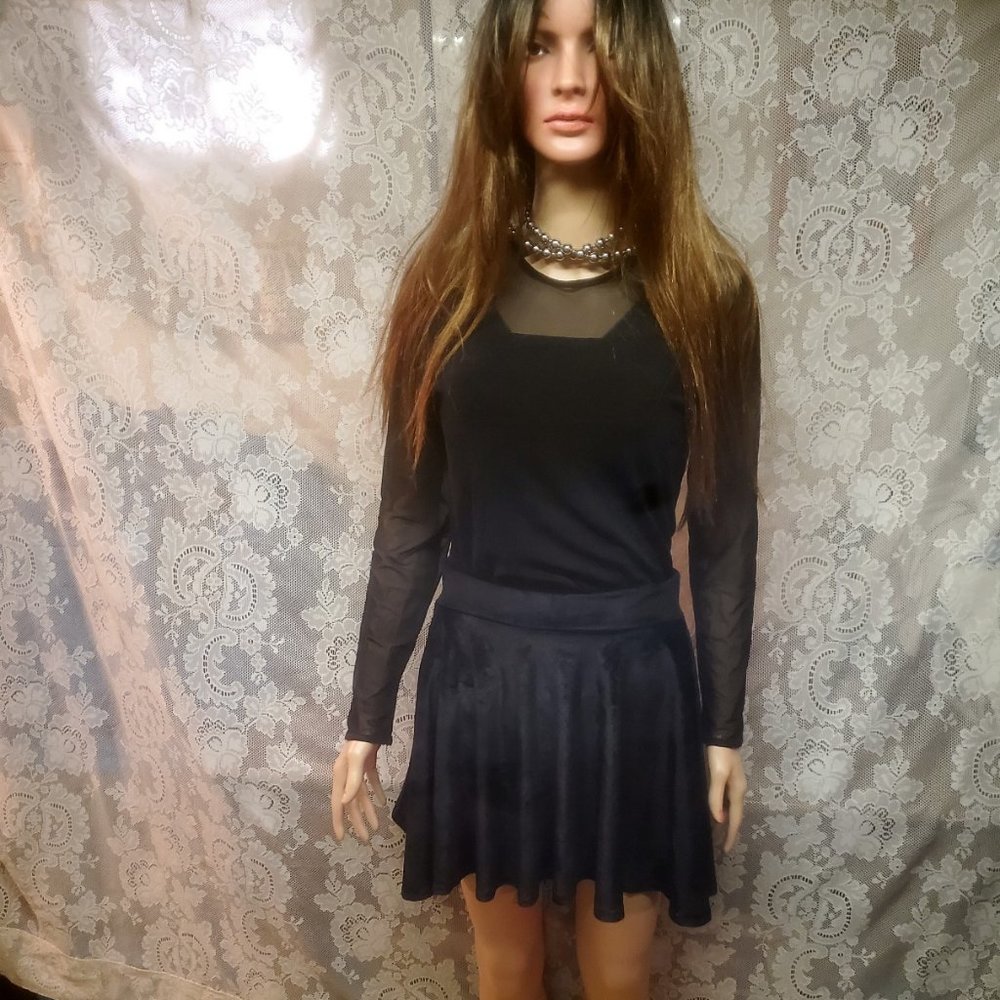 Urban Coco black crushed velvet Mini Skirt Size large